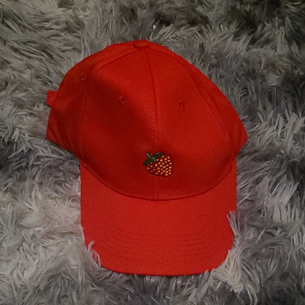 Greygoose Essences Strawberry Hat